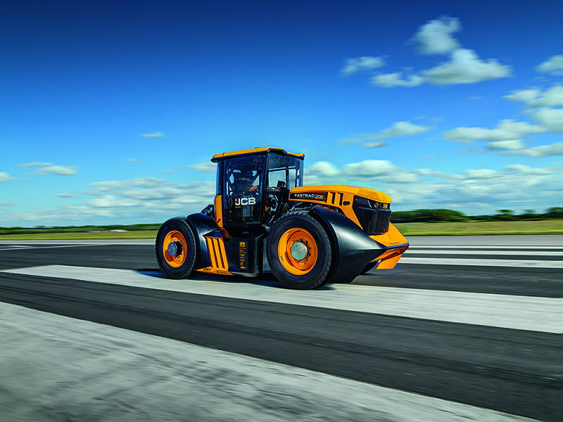 Jcb Smashes British Tractor Speed Record Industrial Vehicle